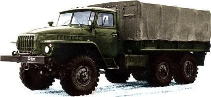 Есть дорога - едет. Нет дороги - прокладывает