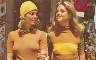 "Движение феминисток "без бюстгальтера"

Ну вот были же нормальные феминистки. И посмотреть приятно, и требование вполне разумно и даже достойно поддержки!