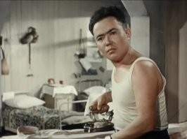 И чурки в обоих фильмах симпатичные....