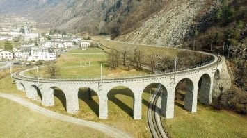 Швейцарский виадук Брусио, такой  же