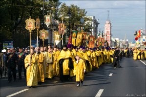 Трудоспособное население, но не желающее работать!) Наверняка ЗП в конвертах получают!)