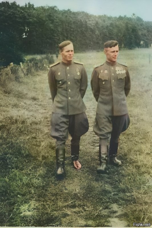 Дед с однополчанином