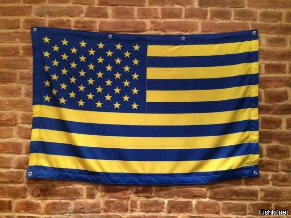08.05.2025, 21:04



Украина – 51-й штат США



Верховная рада ратифицировала соглашение об экономическом партнёрстве с США.

«Соглашение написано так, чтобы соответствовать национальным интересам Украины. Безопасность и экономика всегда идут бок о бок. Нам нужны десятилетия прогнозируемого и ощутимого экономического роста»,   сказал Зеленский.

Ещё раз: что это означает.

То, что Украина готова и хочет быть колонией Запада, ясно было с 2014 года. Это и есть её «образ свободы».

Ну и что? Сбылось же! Теперь Украина действительно Америка. Заскочила в её состав раньше Канады и Гренландии внеочередным штатом. Граждан, правда, не взяли, но полезные ископаемые уже присвоили.

Трамп не миротворец. Зеленский никуда не денется. Война продлится.

Помните, что у нас так любили повторять в начале СВО? «Русские не начинают войн, русские их заканчивают».

У Господа все слова записаны в отдельную книжечку. Пустословов бьют той книжечкой по башке.

Минус в том, что теперь нам надо заканчивать войну с 51-м штатом США. Плюс в том, что США имеют привычку выбрасывать надоевшие игрушки.

И эту выбросят однажды.

Автор: Захар Прилепин, специально для RT.