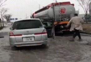 Бля, не дай Бог! Как не дай увидеть посты этой дуры!