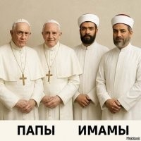 Француз пришёл в мечеть в одном из французских городов, попросил имама показать ему как нужно молиться