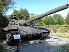 в усть-каменгорске есть парк, в котором представлено, помимо брони, еще и антиброня.
и не только! интересный парк.
для того, что бы это представить это публике, надо пилить пост, а не камент, но! думаю, поймёте по нескольким снимкам.