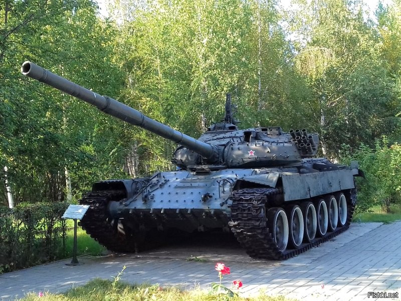 в усть-каменгорске есть парк, в котором представлено, помимо брони, еще и антиброня.
и не только! интересный парк.
для того, что бы это представить это публике, надо пилить пост, а не камент, но! думаю, поймёте по нескольким снимкам.