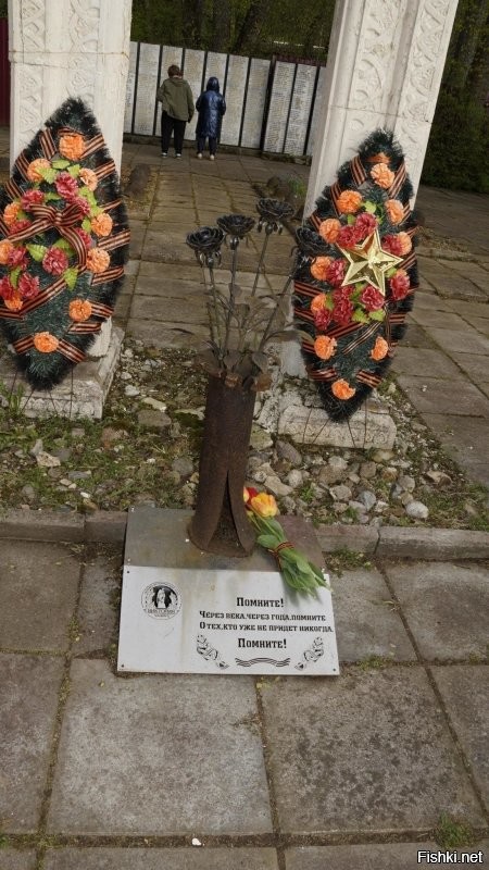 Под Ржевом (Тверская область) есть село Молодой Туд. Я и не знал, сколько этнических казахов там полегло... Ежемесячно появляются новые захоронения, так как ребята-поисковики делают великое дело, возвращая имена героев, о которых не говорили в советское время; из 100-й и 101-й казахстанских стрелковых бригад вернулись домой только 20%...