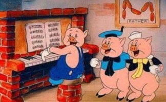 На стене картина тоже так сказать...