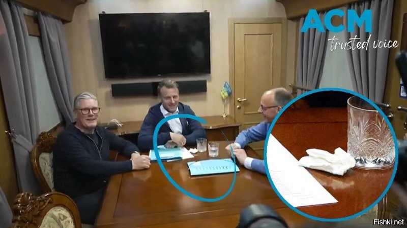 Тут в купе поезда зашли, а там: