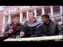 Сиятвинда наполовину африканец, он имел довольно светлый оттенок кожи.
Нам- то не гони