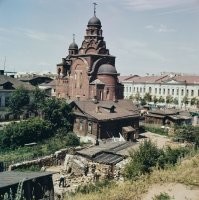 ого, Владимир! фото с Козлова вала. не знал, что внизу были такие домушки