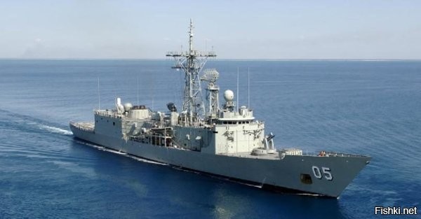 Литва закупит у Норвегии многофункциональные военные корабли



Вильнюс, 19 мая, 23:37 - Литва планирует закупить у Норвегии военные корабли, способные выполнять различные функции. Об этом заявила министр обороны Литвы Довиле Шакалене после встречи с коллегой из Норвегии Торе Сандвиком.

«Мы очень интенсивно работаем над оценкой наших возможностей по закупке кораблей у Норвегии. В настоящее время оцениваются некоторые предложения, норвежская сторона также рассматривает модели судов и то, как этот процесс может продвигаться»,   сказала Шакалене на пресс-конференции после встречи.

Министр обороны указала, что балтийская республика планирует закупить модульные корабли класса Vanguard, которые можно использовать для различных миссий на море.

«Наша цель   сделать так, чтобы это платформа была оптимальной. Наш флот небольшой, поэтому корабли должны быть достаточно универсальными для выполнения различных задач, чтобы в составе наших Военно-морских сил был корабль, отвечающий нашим потребностям и в то же время способный эффективно взаимодействовать с другими нашими союзниками в зависимости от типа и сложности задач»,   указала она.
Глава Минобороны ожидает, что решения о покупке кораблей Норвегия примет до конца года.

Также Шакалене считает, что промышленность балтийской республики может поучаствовать в этом проекте в случае, если большую часть компонентов станут производить в Литве.
  

Существуют экспертные оценки, что железо (корабли) - это одна 50-я часть от всей стоимости содержания военного флота государства, куда входят штабы, тылы, склады, мастерские, всякие вспомогательные службы и силы, наука, учебные заведения разного уровня и прочее-прочее-прочее....

ЗЫ
Хочешь разорить государство, подари ему крейсер (поговорка)