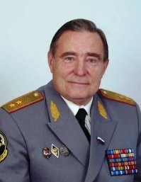 И пристрелил его, кстати, тогда еще лейтенант Александр Иванович Гуров