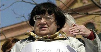 Я бы сказал что она больше на Новодворскую похоже