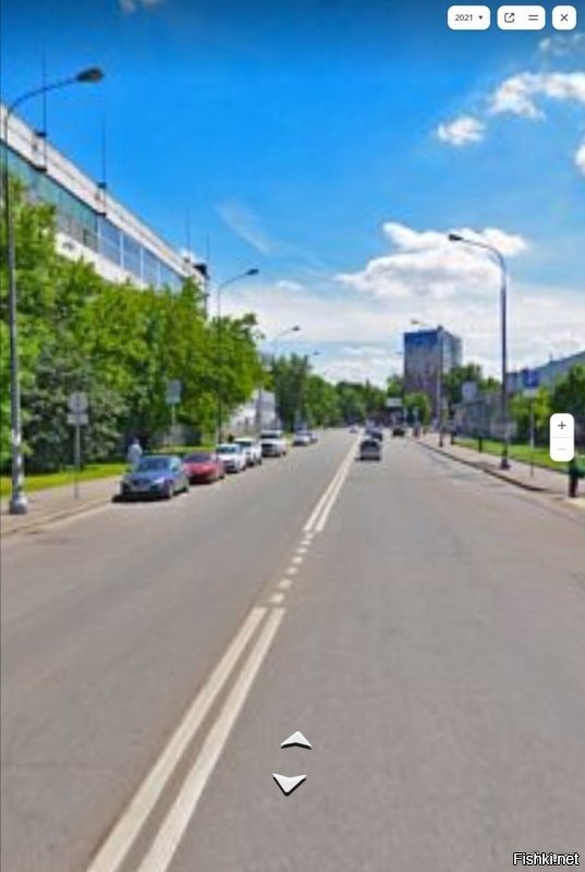 Ага, "отремонтировали". Электродная улица в Москве. На ней нет жилых домов, но оленевод забабахал 4-х метровые тротуары с обеих сторон. При этом, в правительстве Москвы, даже не скрывают, что идёт планомерное выдавливание частного автотранспорта.