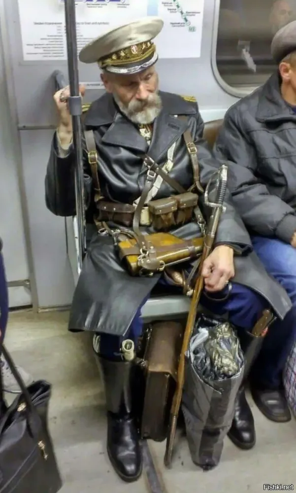 Одни боялись Пью, другие   Билли Бонса. А меня боялся сам Флинт.(с)