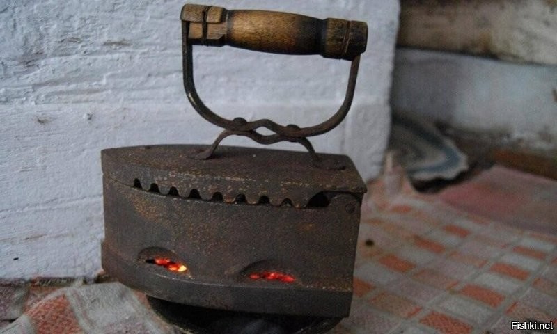 Ой-ой-ой, новинку он купил... ...да у меня беспроводной утюг был еще сто лет назад