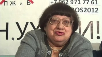 Голос в ролике – ну, копия вот это:
))