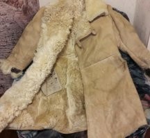 Вот классное снотворное!) Накроешься с головой, запах овчины, приятная тяжесть... Отрубаешься на раз!))