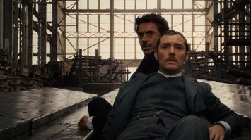 Строительные леса обрушились в Иркутске