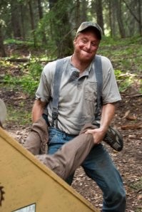 15 снимков отчаянных людей, которые наверняка думают, что у них жизней так же много, как у кошек