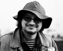 Власти Екатеринбурга одобрили эскиз памятника режиссёру Алексею Балабанову