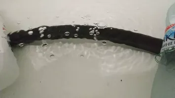 Может было бы проще дырки искать методом погружения в ванну?