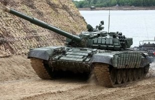 Надо же. ZTZ-59D... На Буншу нашего, ой на Т-72 сильно похож