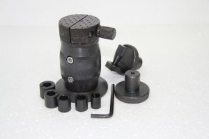 Вот совсем не обязательны мягкие губки у ювелирных тисков.  Вот пример тисков-бочки. В них только кольца-насадки, вот те 5 штук, - пластик. Остальное - сталь. И те ручные при продаже назывались именно: "тиски металлические ручные ювелирные"