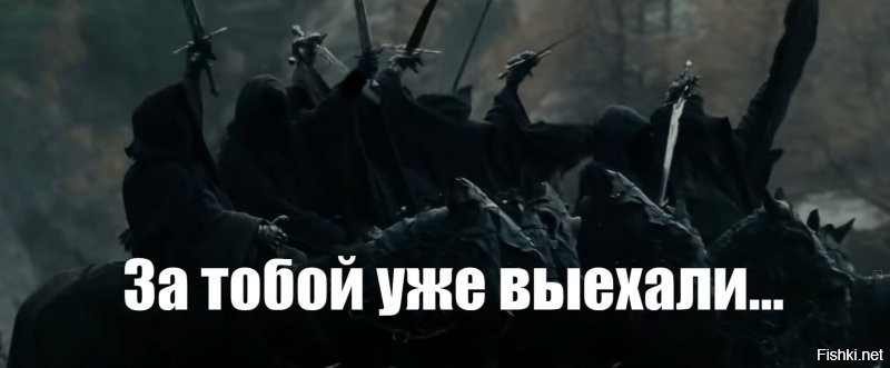 Британский кладоискатель нашёл в поле золотое кольцо XVIII века