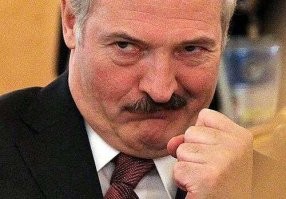 Нестандартная презентация трактора