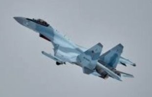 Ну а с истребителем посоревноваться слабо?