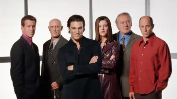 Притворщик.
The Pretender, сериал, 1996–2000