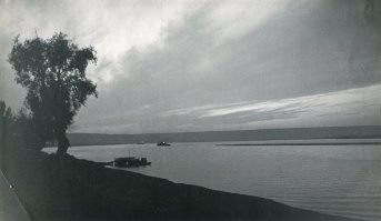 Ночная буксировка плотов по Волге. Август 1962г.