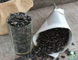 Трамп оступился на трапе самолета