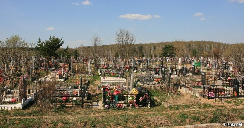 Те, что ездили с иконами, помечены крестами.