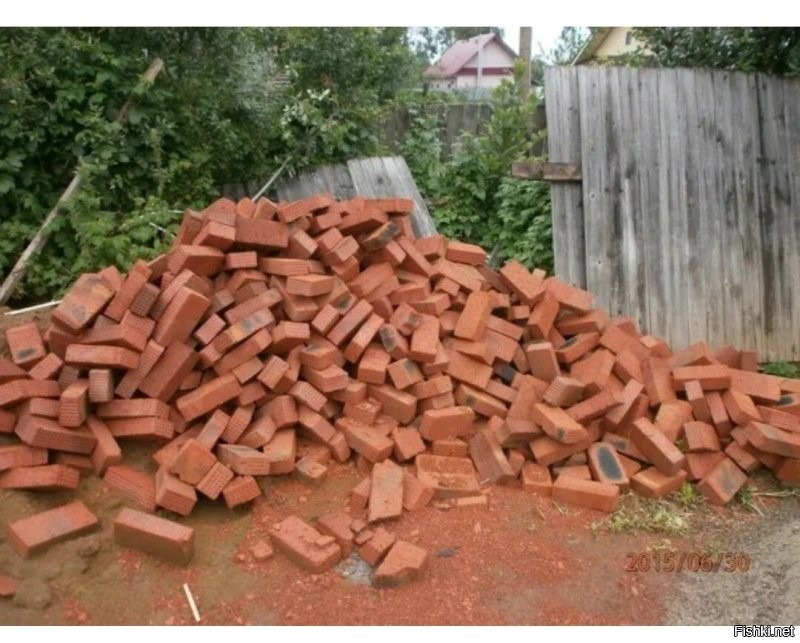Продам изображения кирпичей. Поштучно. Самовынос. Недорого.