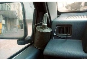 Муж и жена сами угнали свой автомобиль у воров из-за занятости полиции