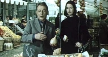 Это они еще "Чиполлино" 1972 года не смотрели. Там Джанни Родари все толково объяснил