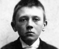 Как говаривал один австрийский художник в свое время "... уничтожение цыган это не преступление, это санитарная очистка общества ..."