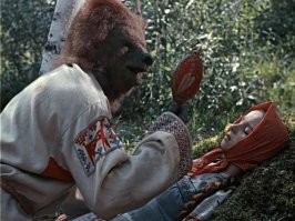 Ну вот еще что можно показать на тему "Девочка с медведем"