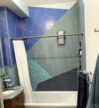 С чего такой понос - клади ровно как начал, последний ряд подрезать полюбому. Прикинь, некоторые вообще наискосок делают.