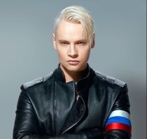 "Я люблю Ярослава": 47-летняя немка стала фанаткой артиста SHAMAN, посещает его концерты в России и считает русских самыми добрыми людьми