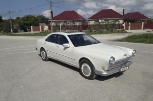 В этом от волги только оптика, решетка радиатора и бампер. А самое обидное, что и донор виден.