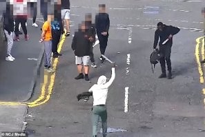 Любопытные фотографии из настоящего Мелкобритании.