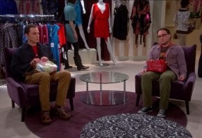 Мужчины скрасили себе минуты ожидания жён в торговом центре