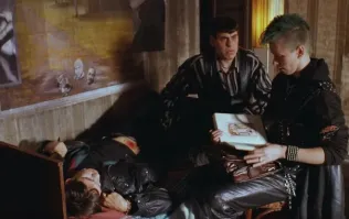 В московском метро студентка-медик вернула к жизни пожилую женщину