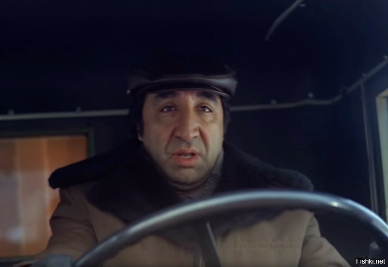 «Валик-джан, у нас в Дилижане на кухне открываешь простой кран - вода течет... Второе место занимает в мире». - «А первое в Ереване, да?» - «Нет, в Сан-Франциско»