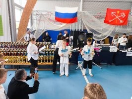 Дисциплина и физическое развитие. И ни кто не лезет.